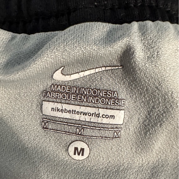 Nike Athletic shorts - Picture 3 of 3